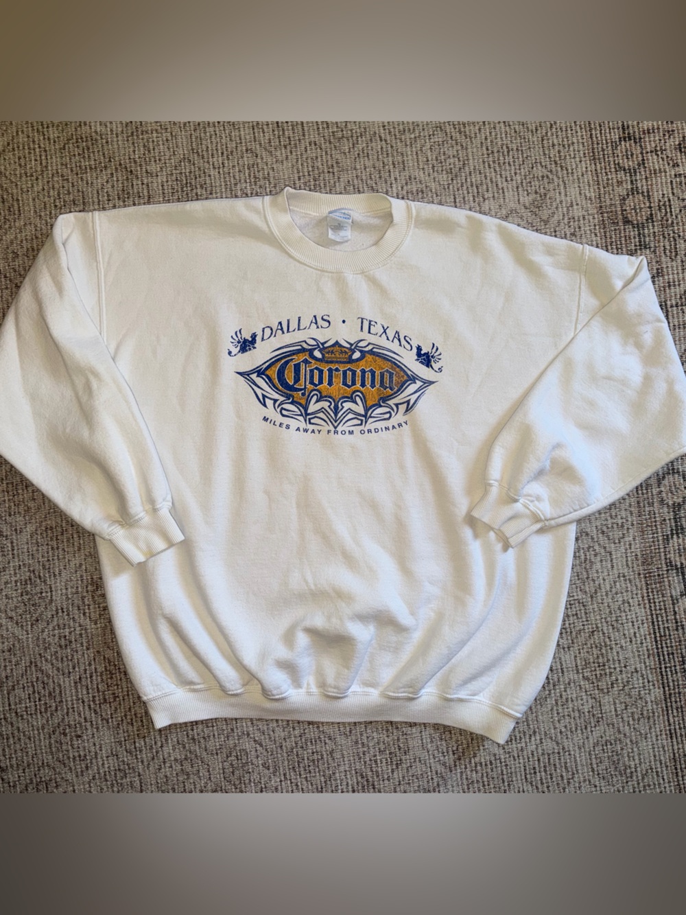 VTG Dallas Texas CoronaGraphic Sweatshirt - White with Blue & Gold Logo